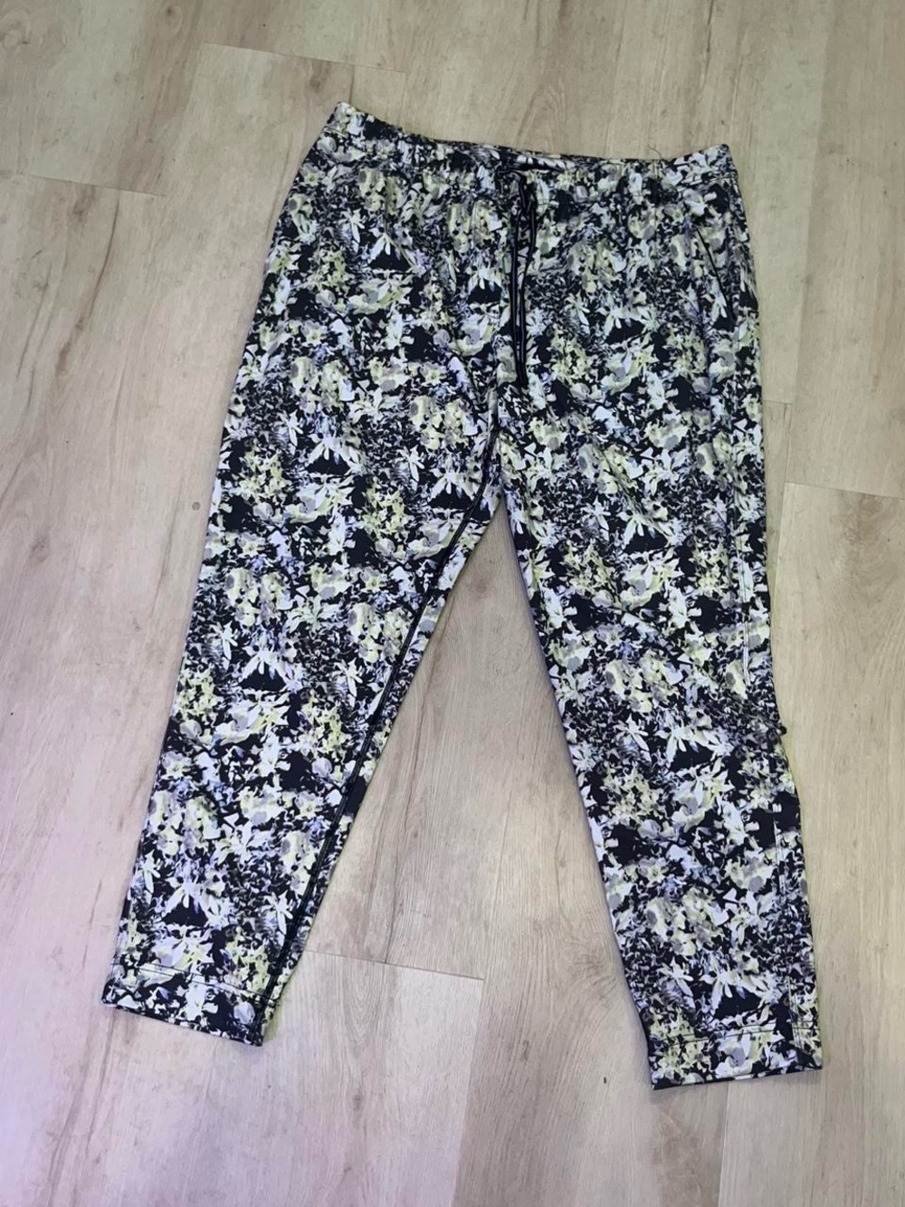 lululemon athletica Black, White & Yellow Floral Straight Leg Pants